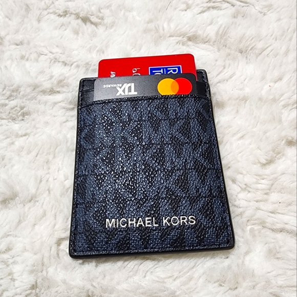 Michael Kors Card Holder - Picture 2 of 5